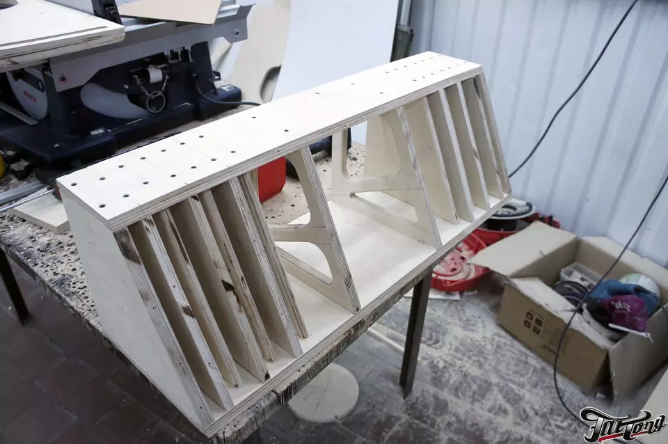 Subaru Impreza. Пошив салона, музыка и шумка!